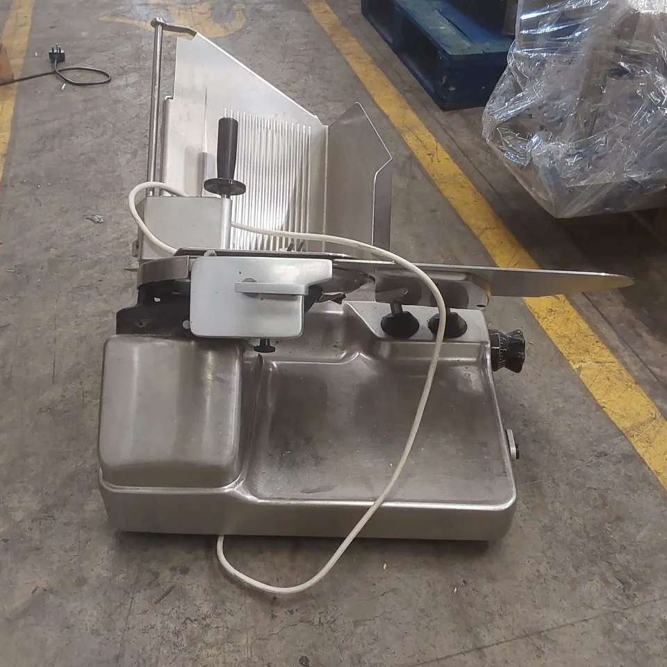 BERKEL COMMERCIAL MEAT SLICER