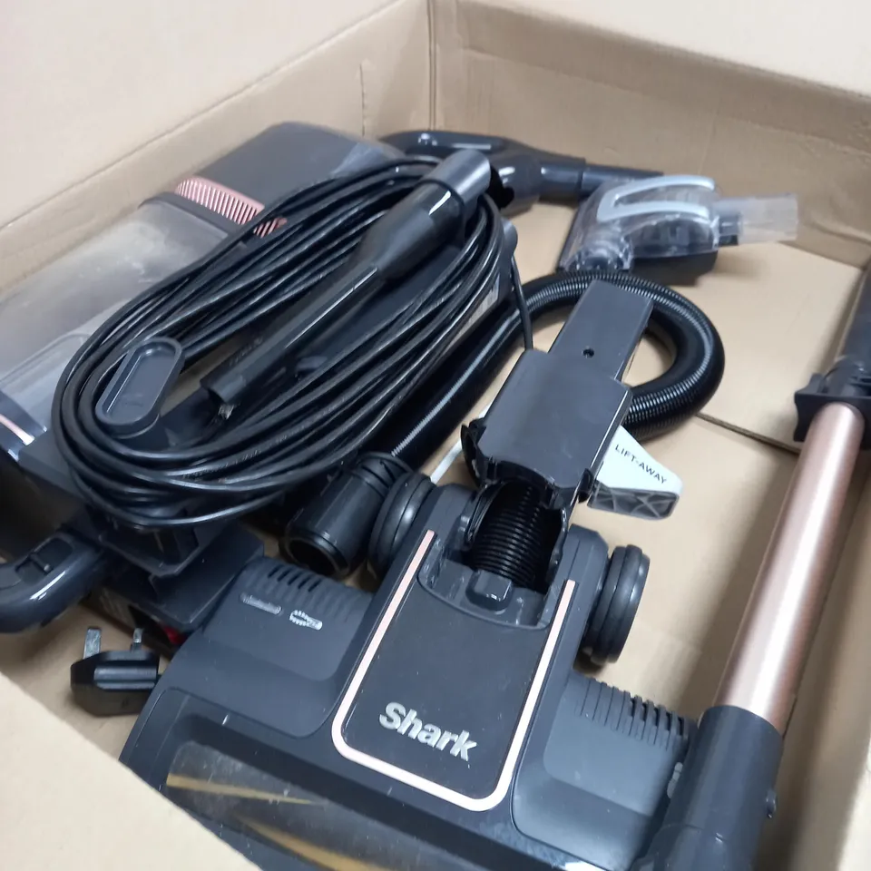BOXED SHARK ANTI HAIR WRAP UPRIGHT PET-HAIR VACUUM