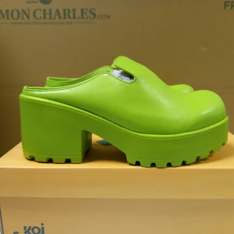 KOI KIWI SORBET SLIP ON CHUNKY VEGAN MULES - SIZE 4