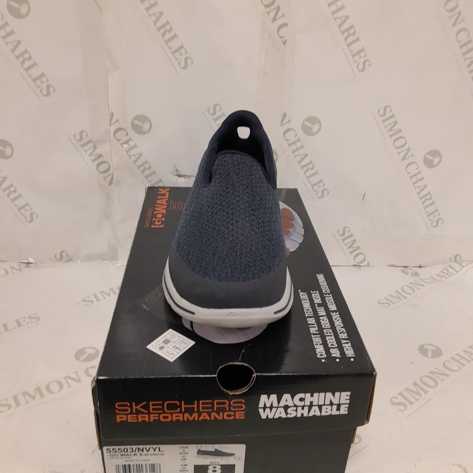 SKETCHERS GO WALK SHOES SIZE 7