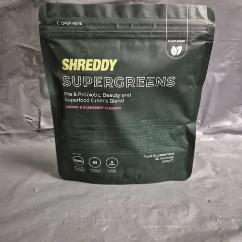 SHREDDY SUPERGREENS PLANT BASED FOOD SUPPLEMENT IN CHERRY & RASPBERRY 240G