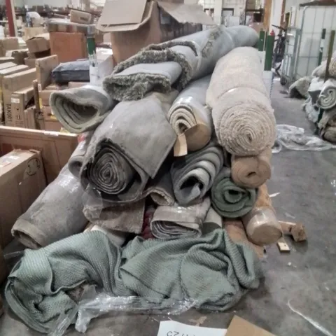 STILLAGE OF APPROXIMATELY 20 QUALITY DESIGNER RUGS