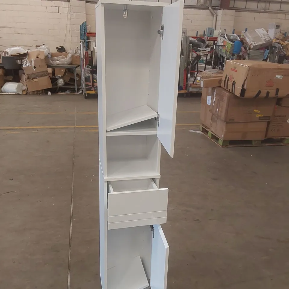 CAROLLYNN BATHROOM CABINET FINISH: WHITE