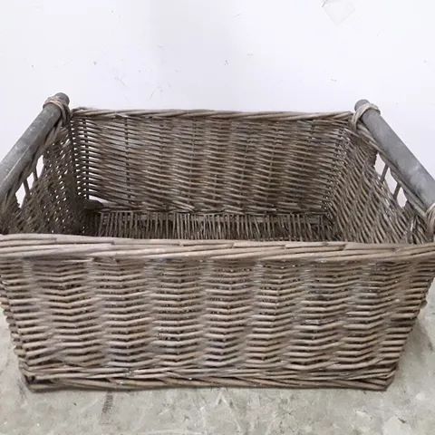 BOXED WICKER BASKET