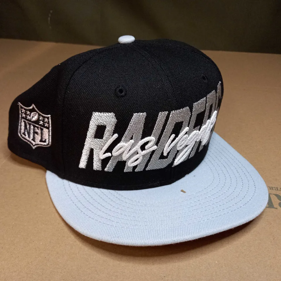 NFL LAS VEAGS RAIDERS CAP IN GREY/SILVER/BLACK - 7 3/8