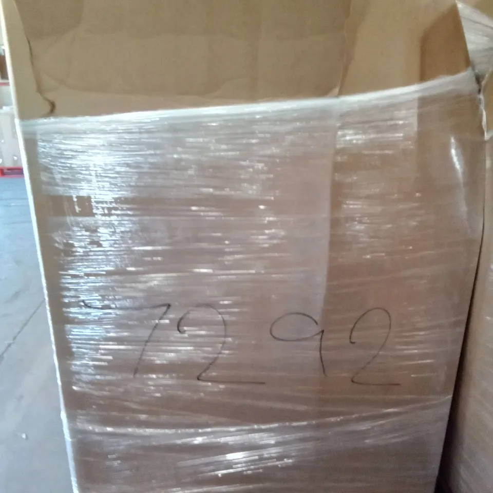 PALLET OF ASSORTED ITEMS INCLUDING MIRROR LIGHT, BRIAN&DANY STORAGE OTTOMAN, ROLLER BLINDS, NEWVANTE PORTABLE MULTIUSE FOAM FLOOR RECLINER, FIREPLACE STOOL SET, COISIEN GRILL GRATE  