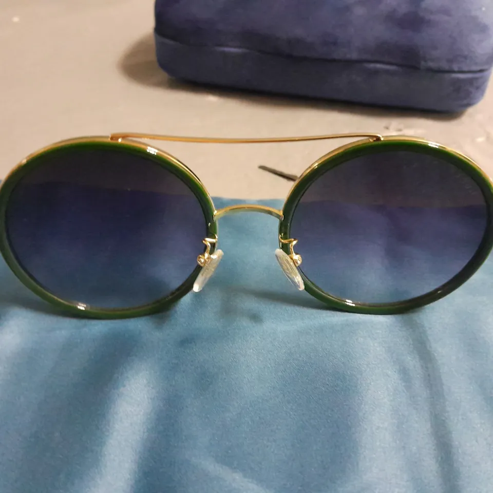 BOXED PAIR OF GUCCI ROUND GLASSES WITH GOLD FRAME