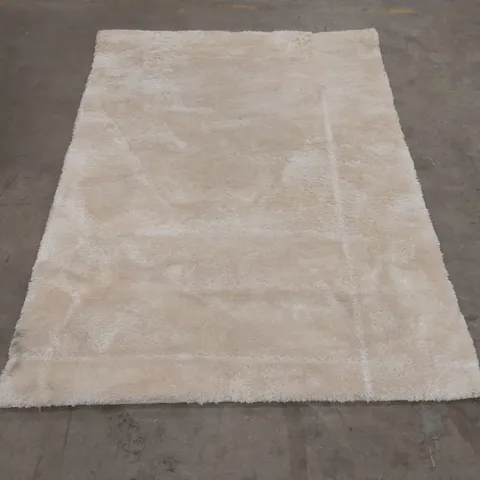 QUALITY DESIGNER AREA RUG - APPROXIMATELY 170 x 120cm