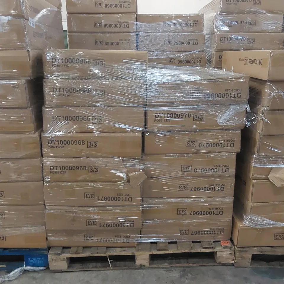 PALLET CONTAINING A LARGE QUANTITY OF DINING TABLE PARTS