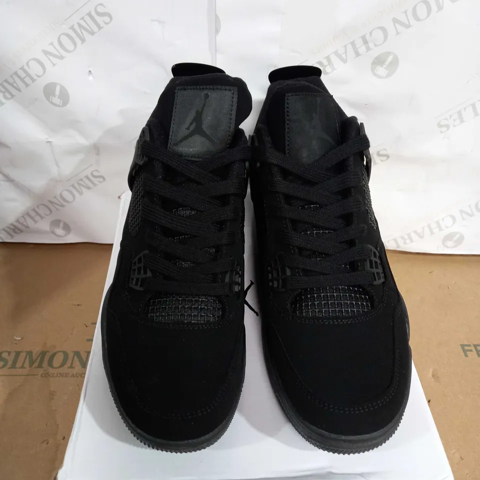 BOXED PAIR OF JORDANS IN ALL BLACK SIZE 8