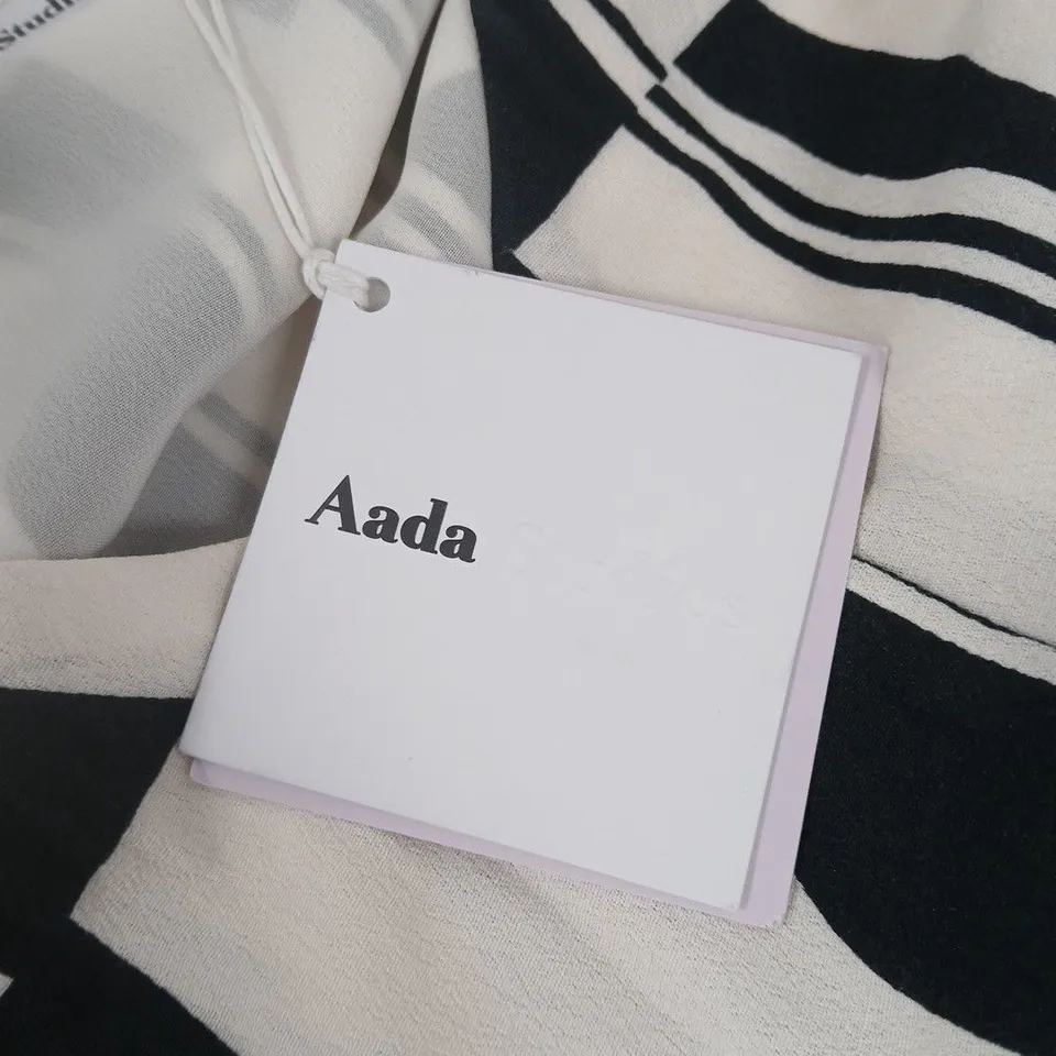 AADA STUDIOS NIKA DRESS – WHITE WITH BLACK PRINT, UK 16 (XXL)