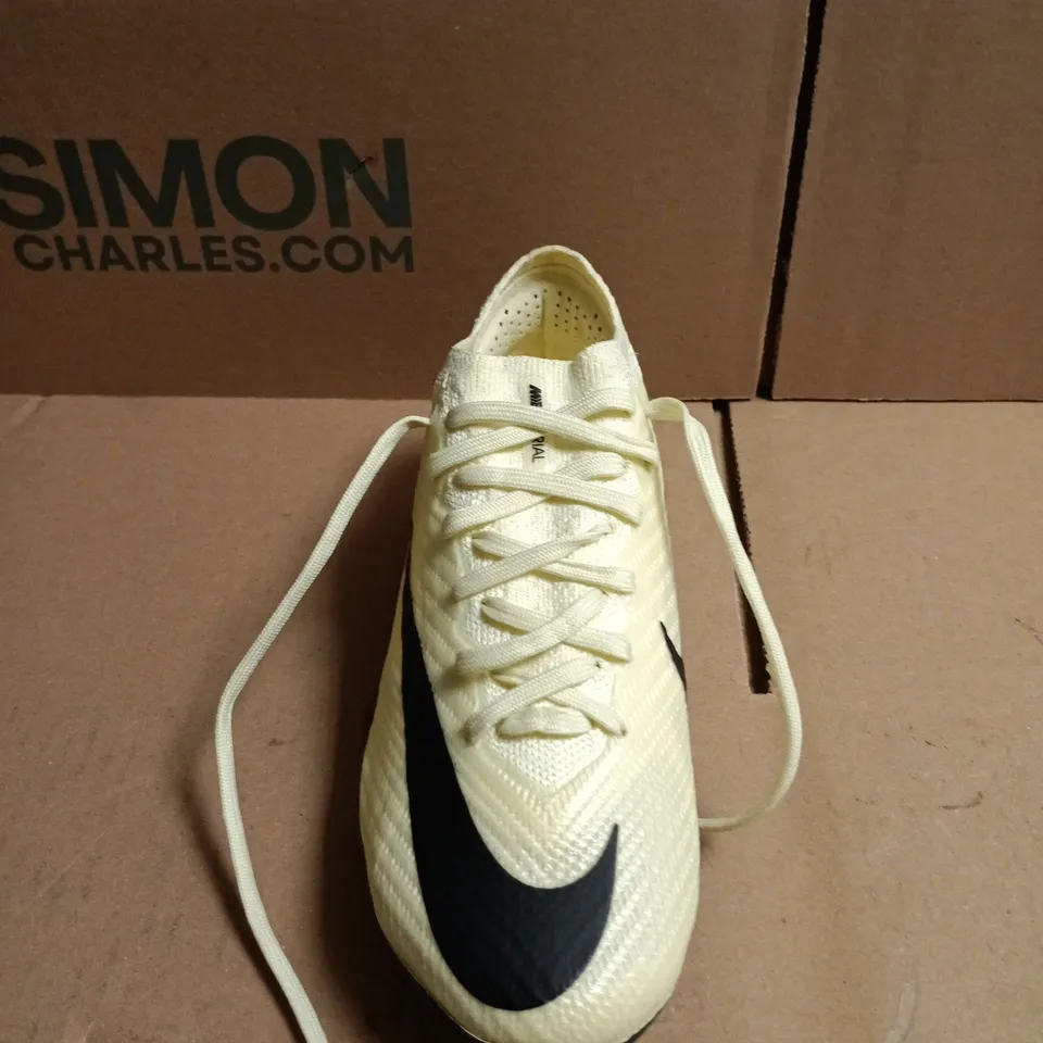 PAIR OF NIKE AIR ZOOM VAPOR 15 CHILDRENS FOOTBALL BOOTS - 3.5 