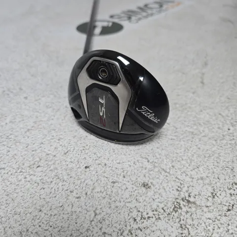 TITLEIST TS2 DRIVER GOLF CLUB – BLACK SHAFT WITH RED ACCENT