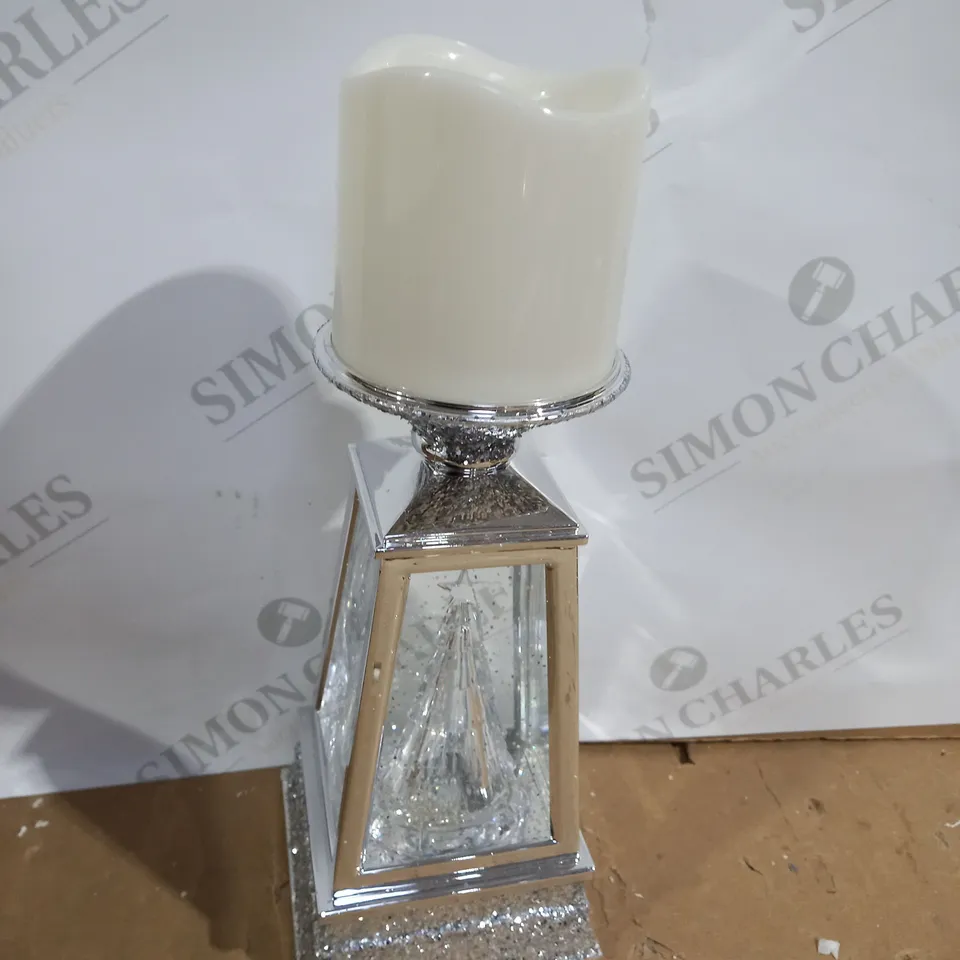 JULIEN MACDONALD FLAMELESS SWIRLING GLITTER CHRISTMAS TREE CANDLE HOLDER