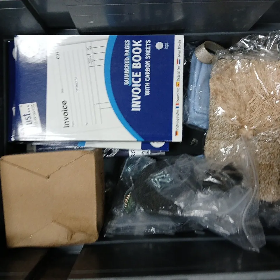 ASSORTED ITEM BOX INCLUDES HOME DECORATIVE PIECES, DIARY PICTURE FRAME ECT