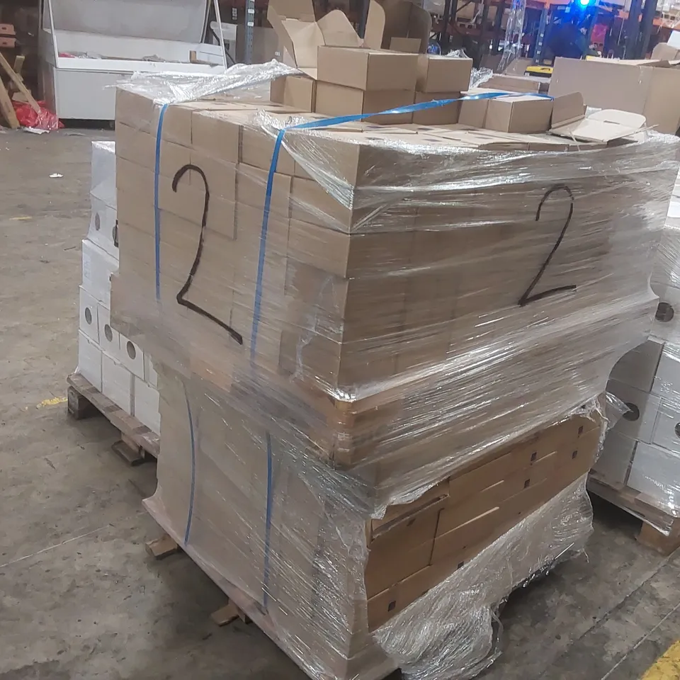 PALLET CONTAINING APPROXIMATELY 2250x ASSORTED WINCHESTER CERAMIC TILES