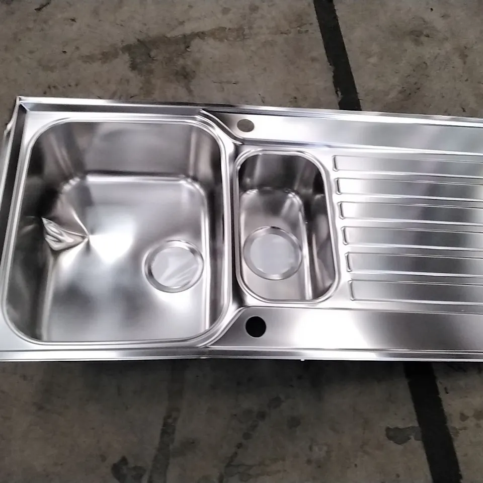 METAL KITCHEN SINK WITH DRYING RACK
