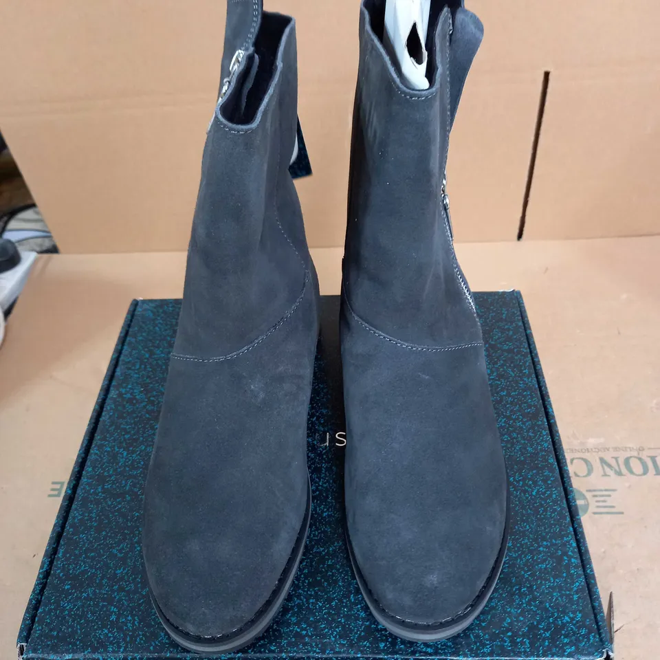 EMU AUSTRALIA EKOL BOOTS - DARK GREY - UK 7