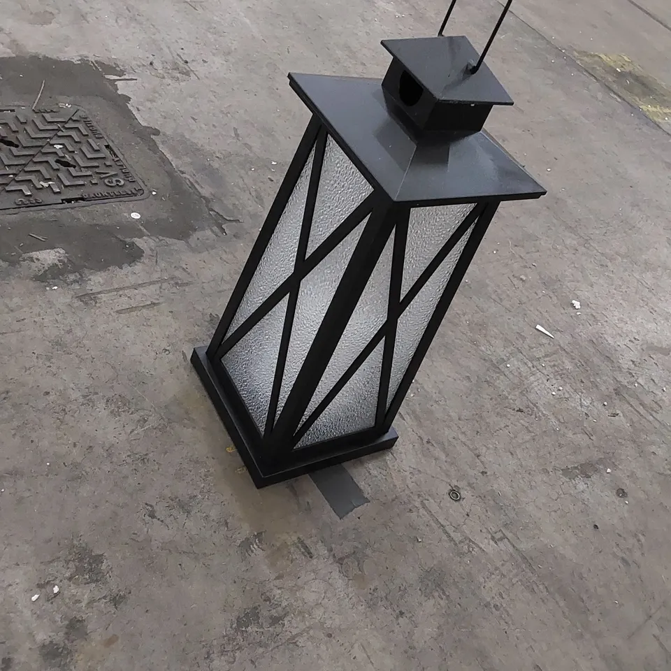 BOXED HOME2GARDEN LED LANTERN