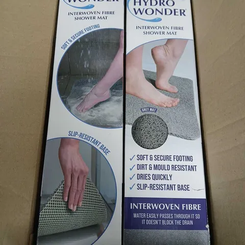 SET OF 2 INTERWOVEN FIBRE SHOWER MAT