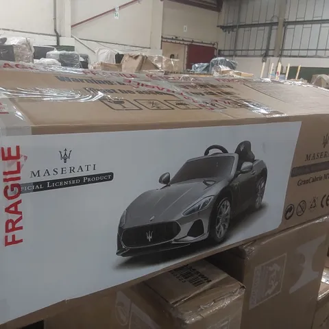 BOXED OFFICIALLY LICENSED MASERATI GRAN CABRIO MY18 ELECTRIC TOY CAR - WHITE