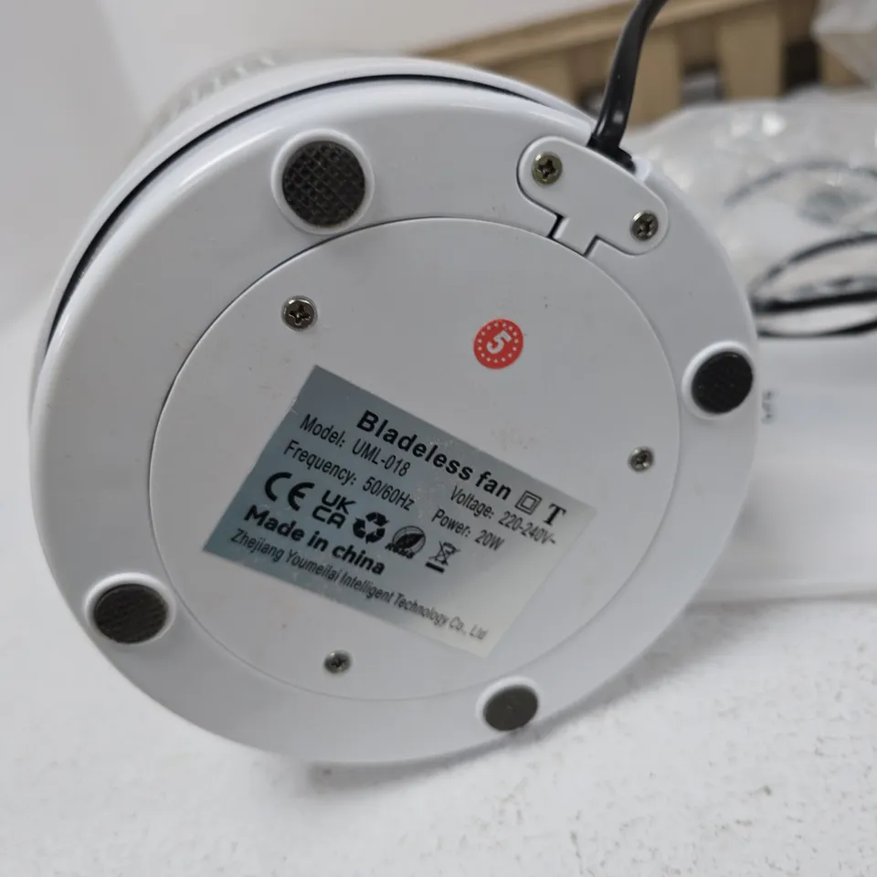 BLADELESS TOWER FAN UML-018 – 220–240V, 20W