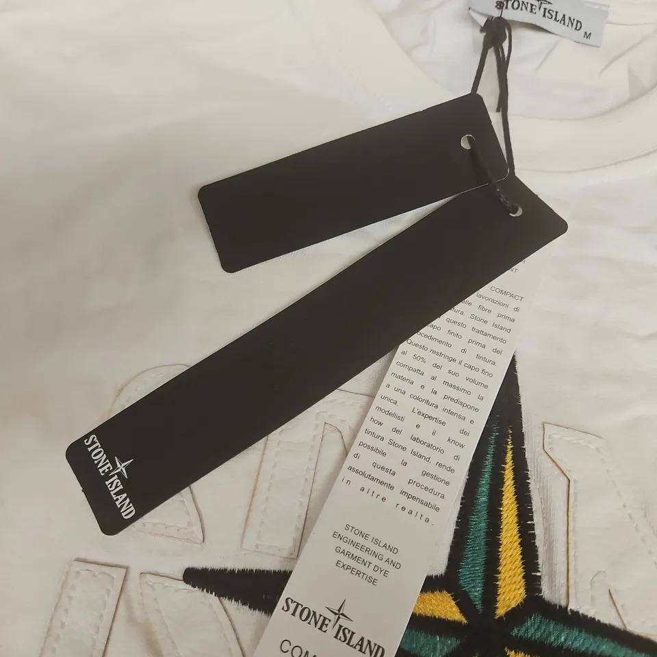 STONE ISLAND WHITE T-SHIRT – SIZE M