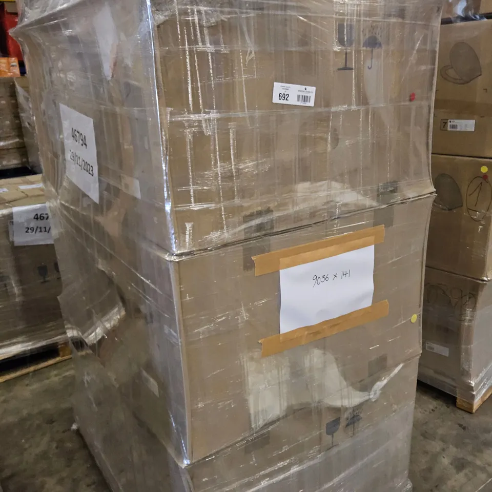 PALLET TO CONTAIN APPROXIMATELY 141 BOXED ALLORA SOFT CLOSE TOILET SEATS TOP FIX WHITE