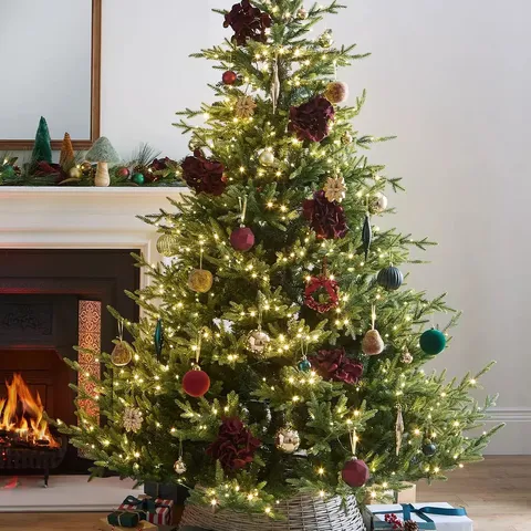 7FT PRE LIT GRAND NOTTINGHAM FIR CHRISTMAS TREE - COLLECTION ONLY