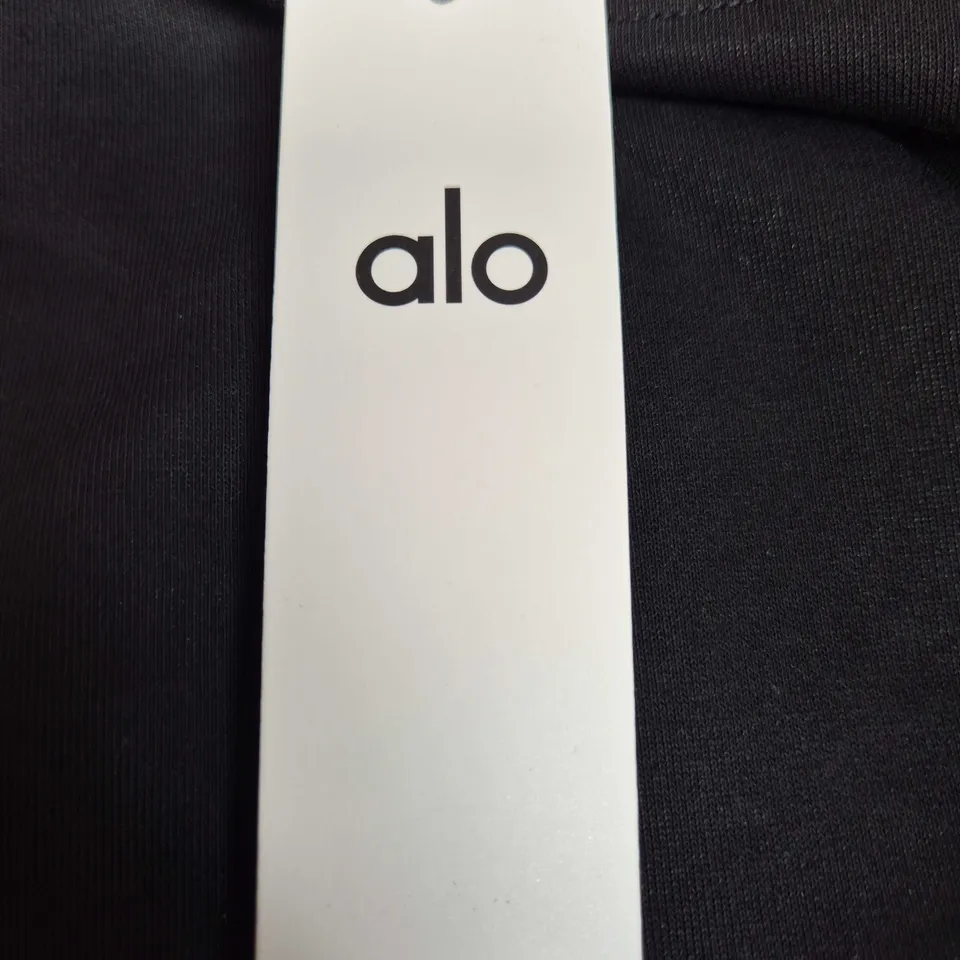 ALO YOGA BLACK CREWNECK SWEATSHIRT – UK M (170/88A)