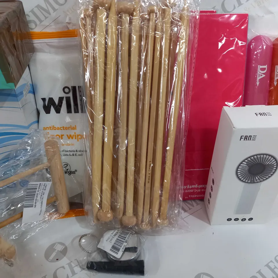 LOT OF ASSORTED ITEMS TO INCLUDE NON-BIO / SMALL FAN / FLOOR WIPES