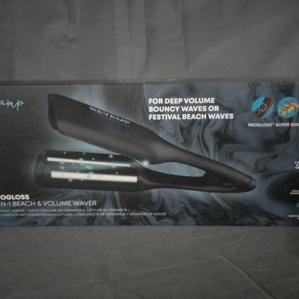 BOXED REVAMP PROGLOSS 2-IN-1 BEACH&VOLUME WAVER