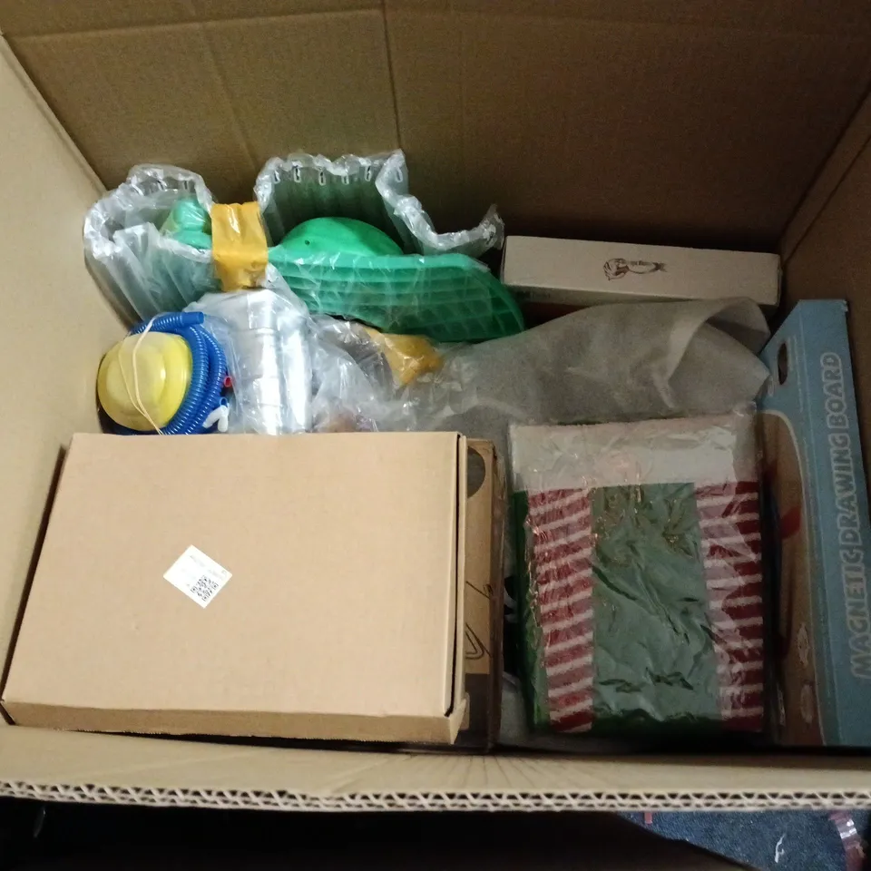 ASSORTED CHILDREN'S GAMES & TOYS BUNDLE – INCLUDES WHO IS IT? BOARD GAME AND MAGNA FORGE SET