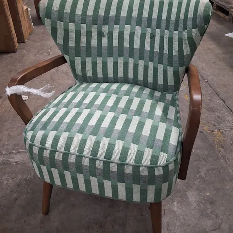 UNBOXED FULLY ASSEMBLED UPHOLSTERED CHAIR WITH WOODEN LEGS