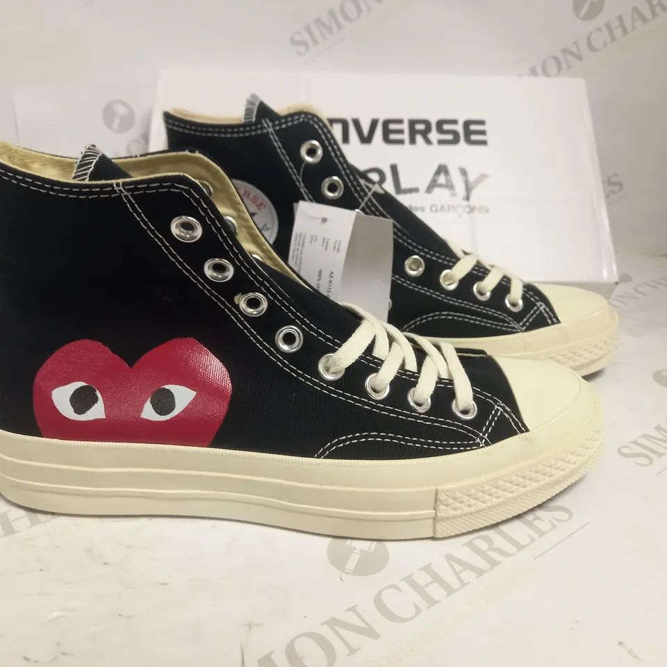 UK 7 CONVERSE PLAY EDITION COMME DES GARCONS HIGH TOP TRAINERS 