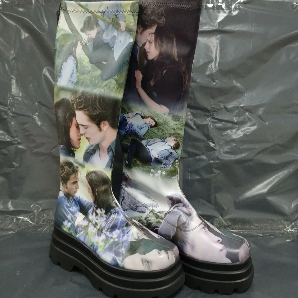 BOXED PAIR OF KOI TWILIGHT SAGA PLATFORM KNEE-HIGH BOOTS SIZE 8