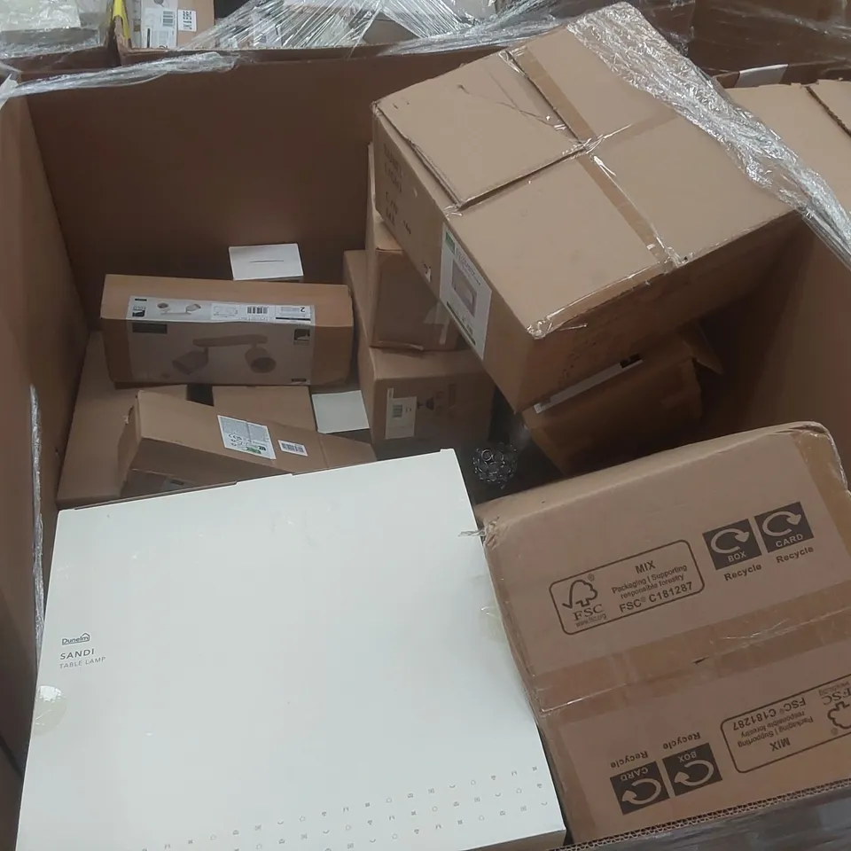 PALLET CONTAINING A VERY LARGE QUANTITY OF ASSORTED DESIGNER LIGHTING PRODUCTS INCLUDING: SALA FLOOR LAMP, NESA TOUCH TABLE LAMP, COLT BAR CEILING LIGHT ECT