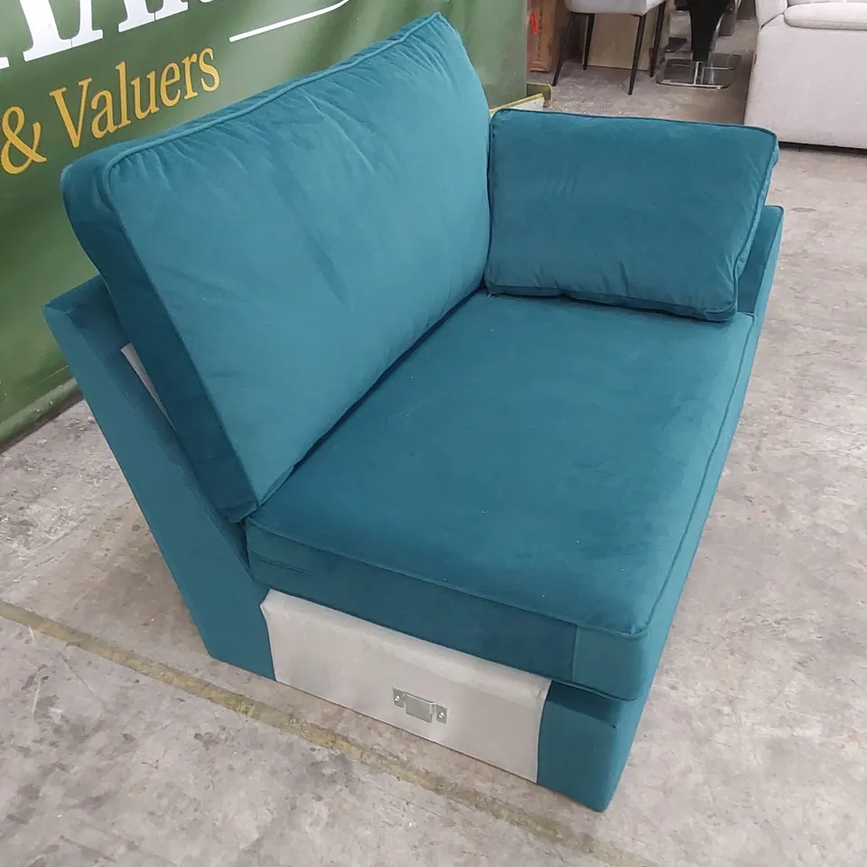 DESIGNER STAMFORD CHUNKY WEAVE UPHOLSTERED SOFA PART IN DARK TEAL - INCOMPLETE SOFA PIECE