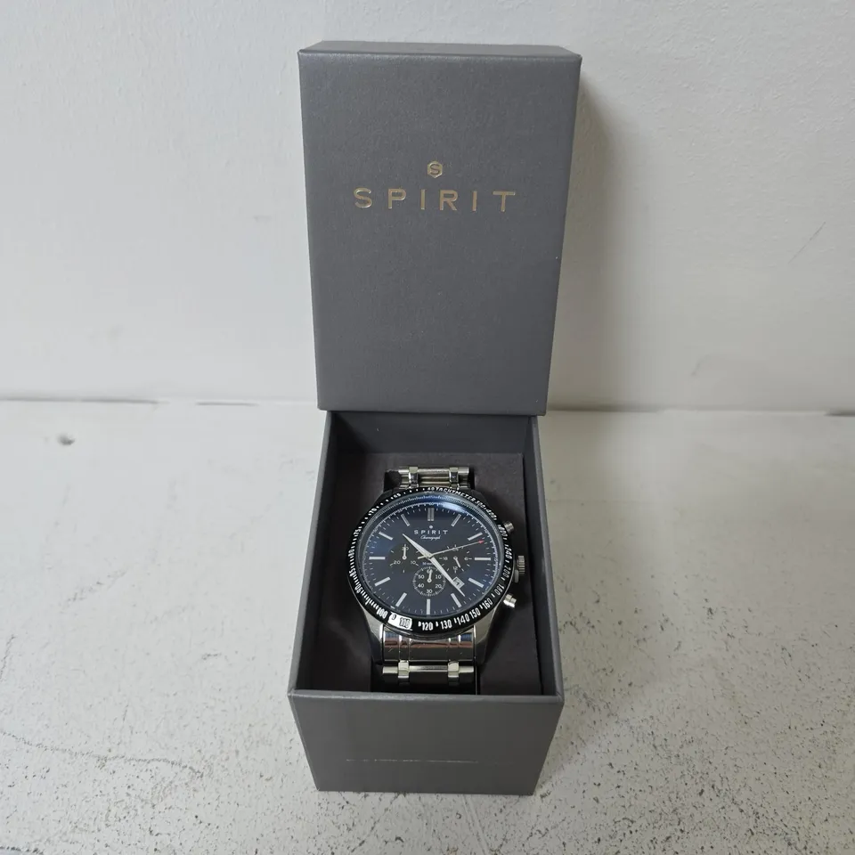 BOXED SILVER SPIRIT SP3021 48MM QUARTZ WATCH