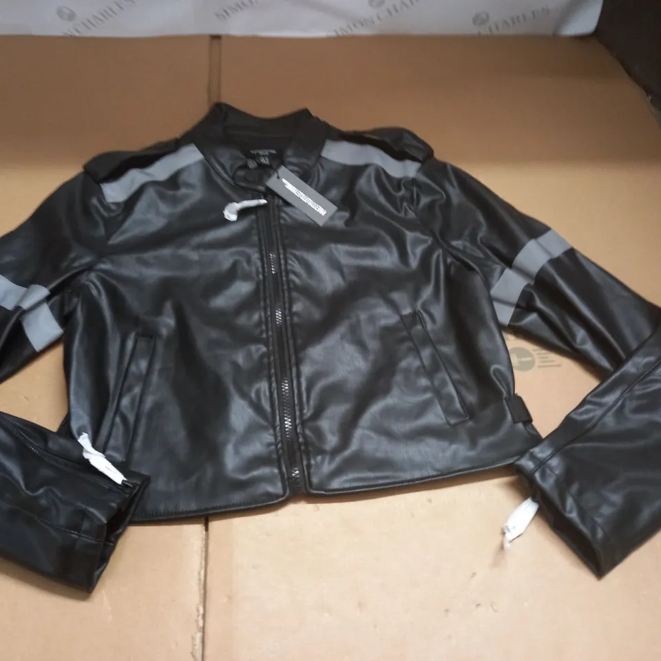 PRETTYLITTLETHING PETITE BLACK CROPPED PU RACER JACKET - 14