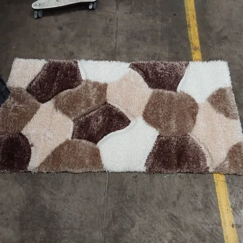 NON SLIP 100% POLYPROPYLENE GEOMETRIC BEIGE RUG // 80 X 150CM