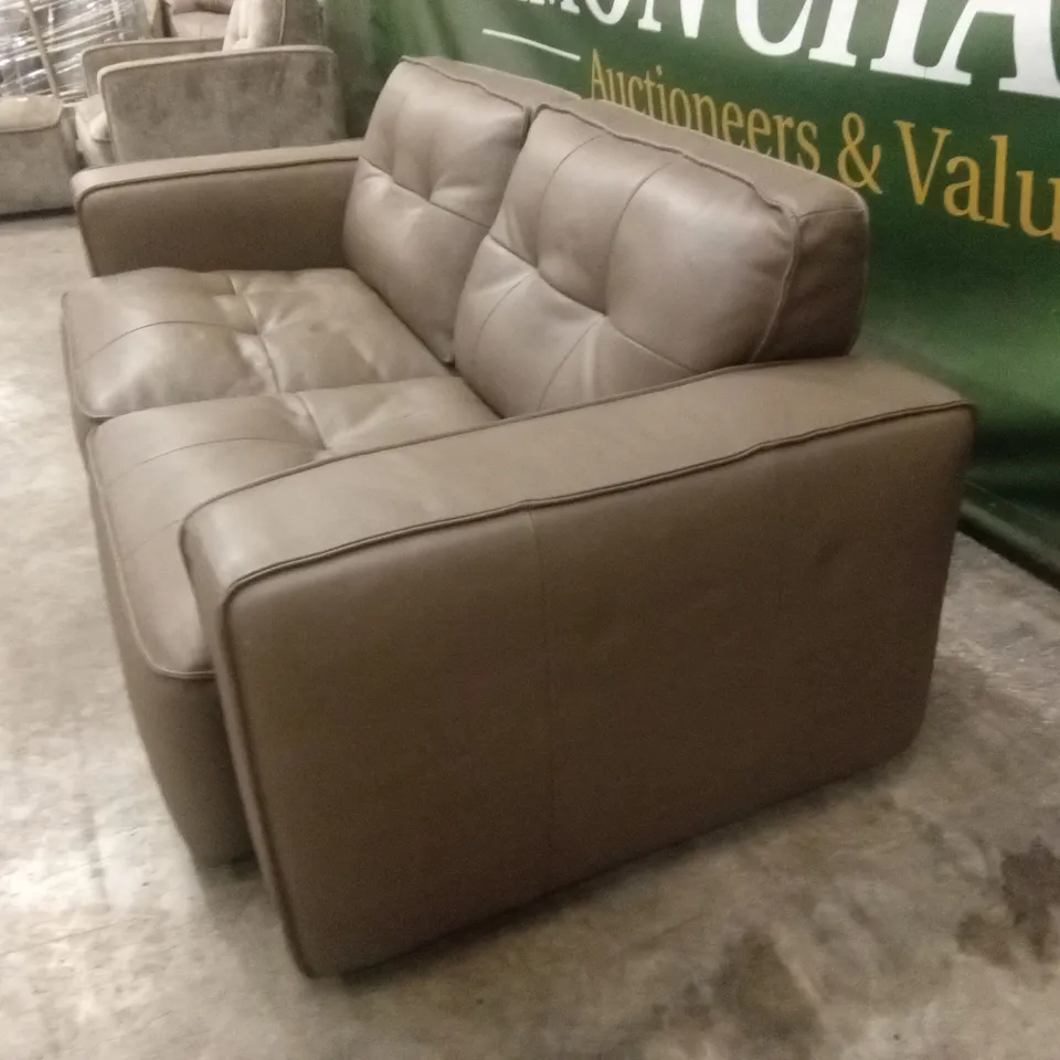 QUALITY DESIGNER ITALIAN MADE GRAVINA 2 SEATER LEATHER SOFA