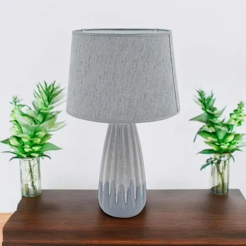 BOXED EAKINS CERAMIC TABLE LAMP