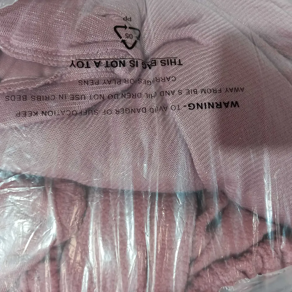 COZEE HOME STRIPED VELVET AND VELVETSOFT 4 PIECE DUVET SET - ROSE, KING SIZE