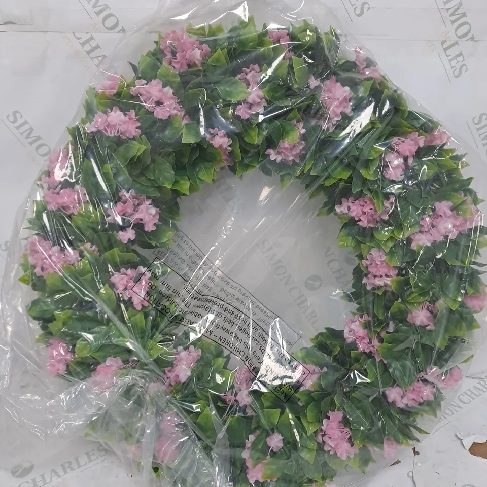 GARDEN REFLECTIONS PRE-LIT FAUX FLORAL CREPE MYRTLE DECOR - SOFT PINK WREATH