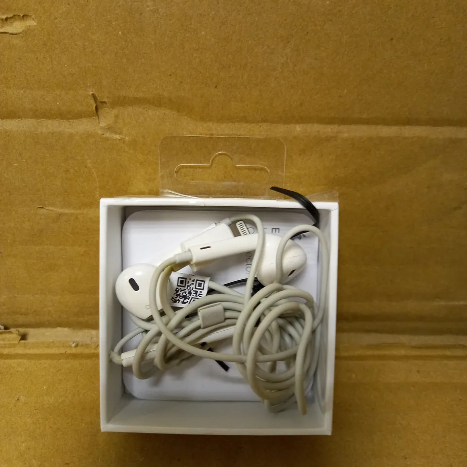 APPLE EARPODS