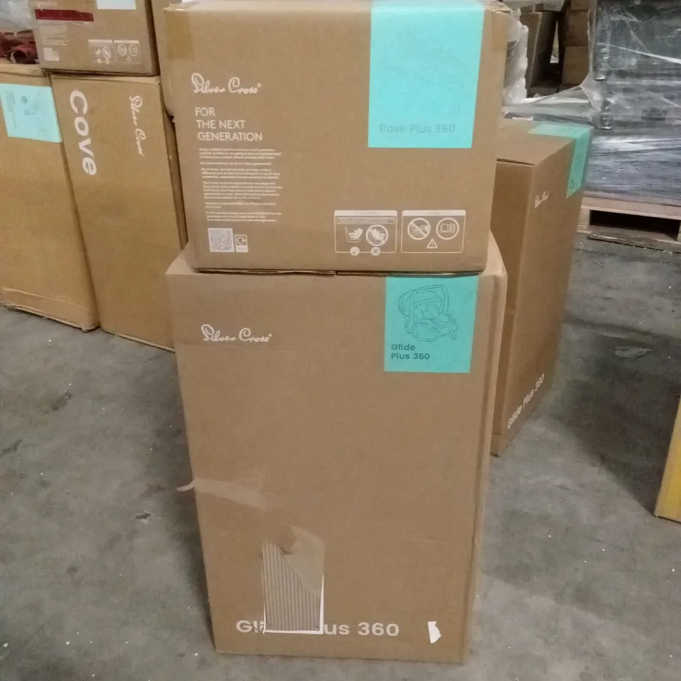 BOXED SILVER CROSS CAR SEAT AND BASE (2 BOXES)