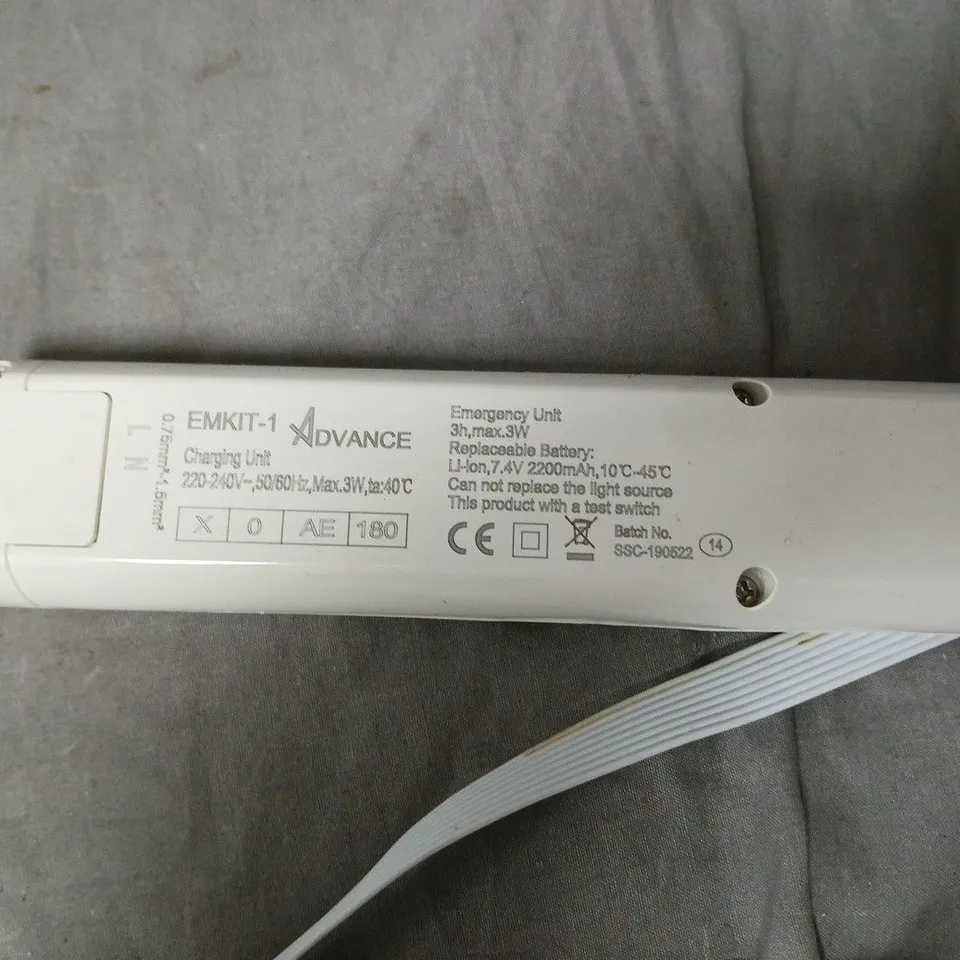 EMKT-1 ADVANCE EMERGENCY LIGHTING KIT WITH LED BAR AND BATTERY MODULE