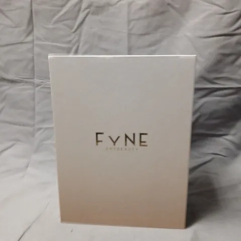 BOXED FYNE ART BEAUTY MAKEUP BRUSH SET