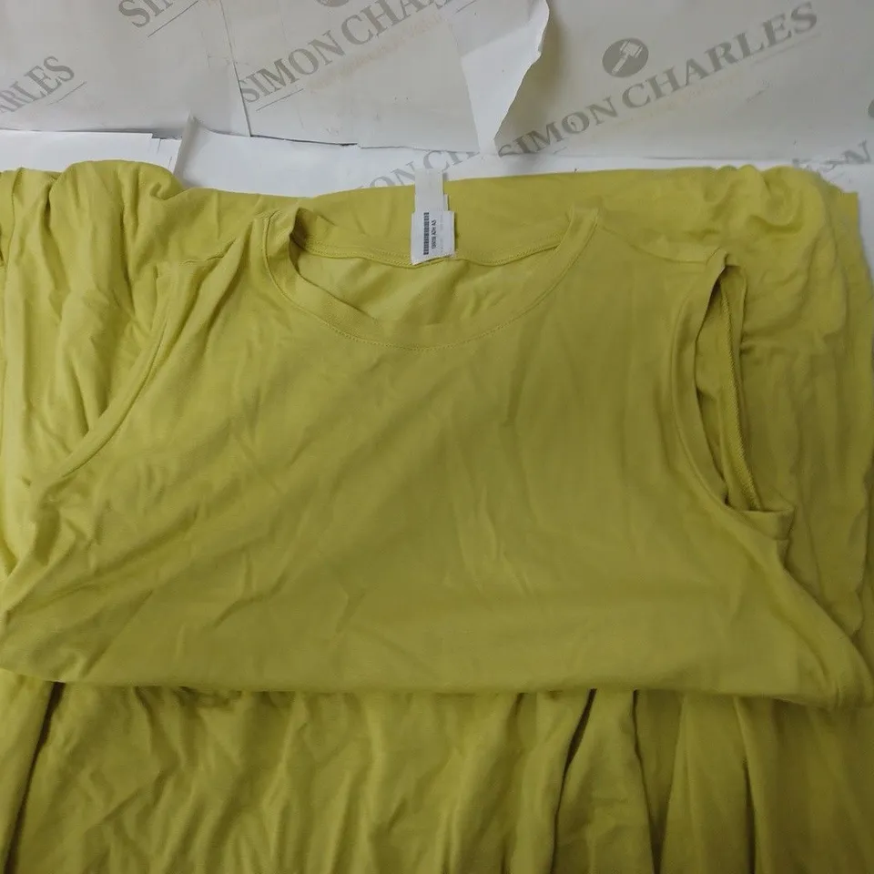 APPROXIMATELY 10 MAXI DRESSES WITH DIFFERENT COLOURS AND SIZES BY WAYNE LAYERS